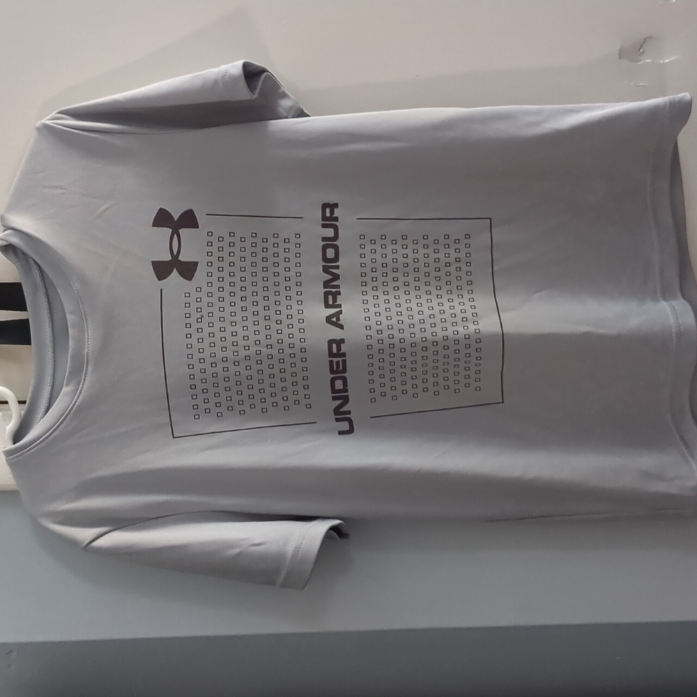 Short sleeve tech fabric
